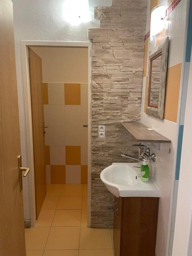 Penzion Kralovske Lazne Poděbrady Exterior foto